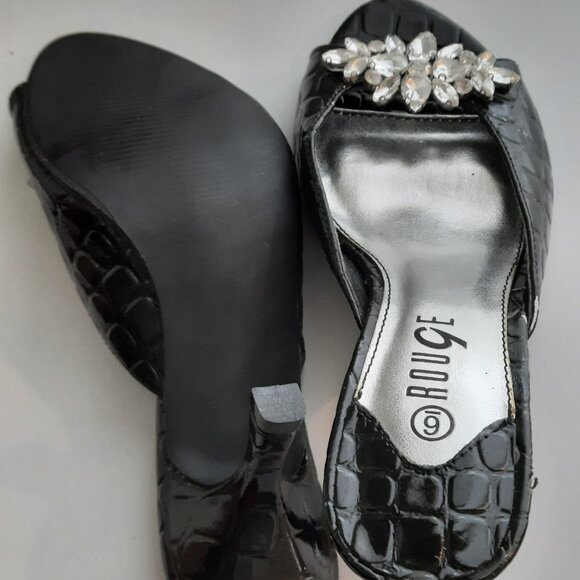 Brand New Sandals Suitable For Every Occasion - Picture 4 of 5